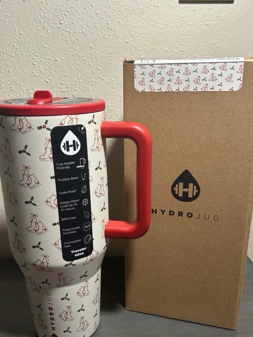 HydroJug Holiday Skate NWT